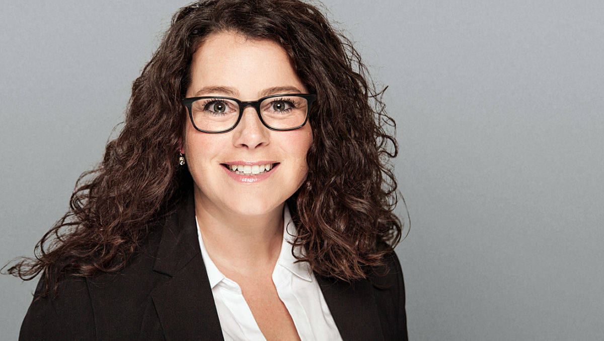 Auf ihrer Ligalux-Visitenkarte steht nun "Geschäftsführerin": Stefanie Kornfeld.