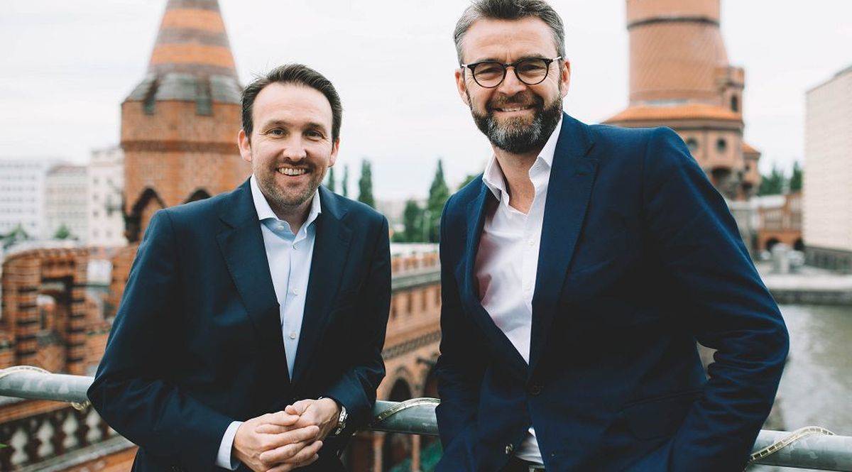 Diffferent-Manager Alexander Kiock (li) und Syzygy-Vorstandsvorsitzender Lars Lehne. 