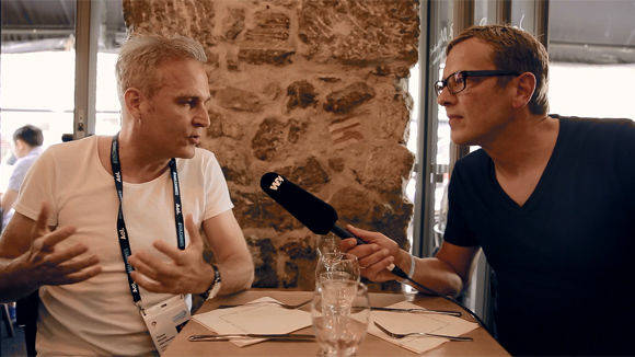 Thomas Strerath (l.) ist Vorstand und Partner bei Jung von Matt.