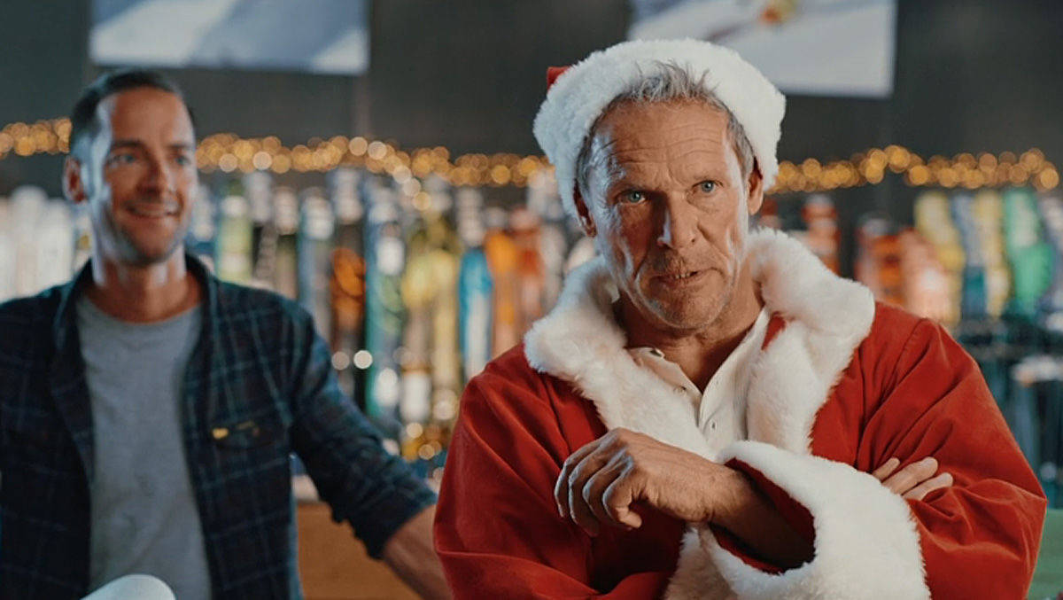 Bei Sport Bittl werden selbst grantelnde Weihnachtsmänner mit Engelsgeduld betreut.