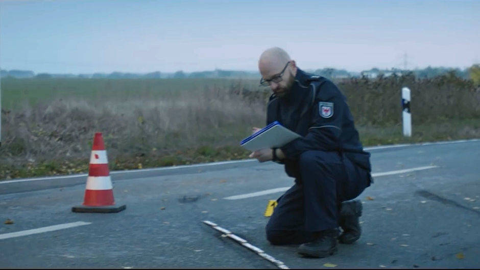 Verkehrssicherheit in Brandenburg: Im Spot sind ausschließlich Mailbox-Nachrichten zu hören.