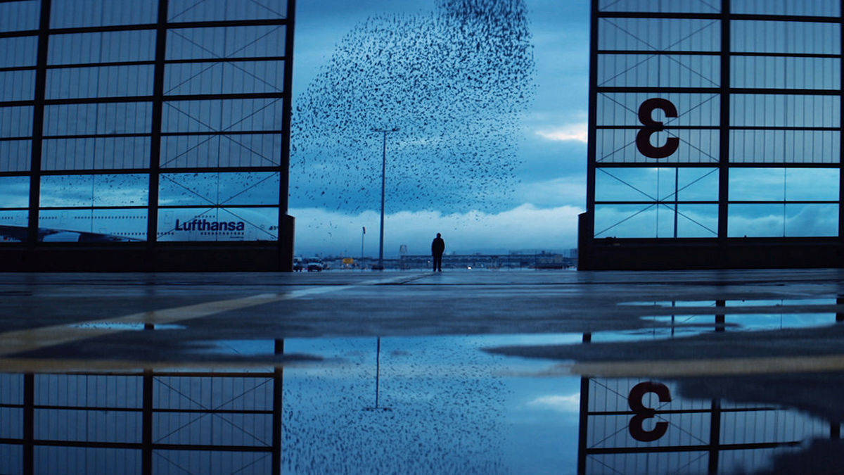 Szene aus dem Imagefilm von Leo Burnett für die Frankfurter Fraport AG.