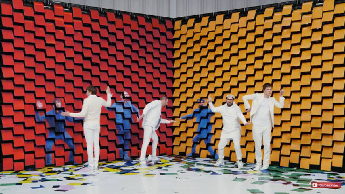 OK Go hat mal wieder ein sensationelles Musikvideo vorgelegt, das (erneut) durchaus inspirierend für Werber sein kann.