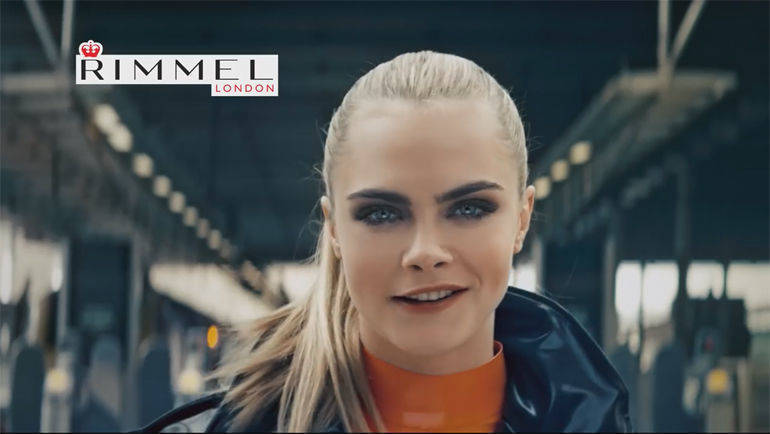 Verspricht Cara Delevingne im Rimmel-Spot mehr, als sie halten kann?