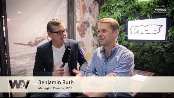 Vice-Chef Benjamin Ruth im Interview mit W&V Videoblogger Mirko Kaminski.