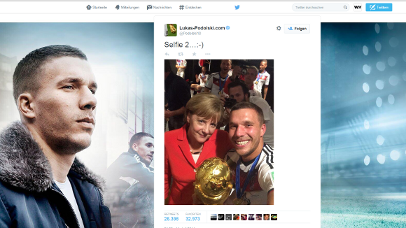 Die Fußball-WM hat nicht nur bei Twitter für einen wahren Social-Media-Rausch gesorgt. Auch Facebook registrierte einen Rekord. 