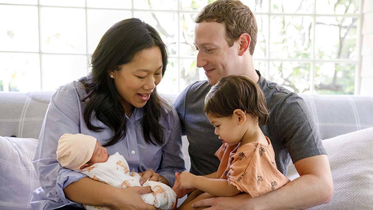 Mark Zuckerberg mit seiner Familie.
