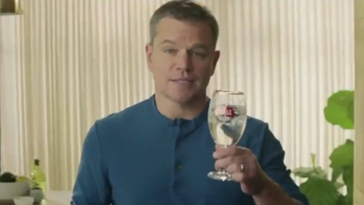 Schauspieler Matt Damon für einen guten Zweck: Mit dem Hashtag #1chalice5years setzt sich die Brauerei Stella Artois aufmerksamkeitsstark für Wasserversorgung ein. Dazu gehörte dieser Werbespot.