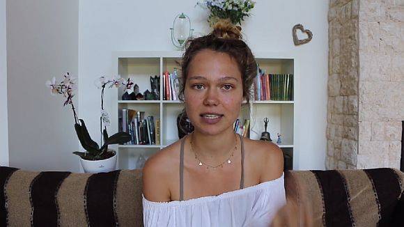 Das australische Instagram-Sternchen Essena O'Neill kritisiert die unechte Social-Media-Welt. Ihr öffentlicher Rückzug aus diesen Kanälen sorgt für viel Aufsehen im Netz.