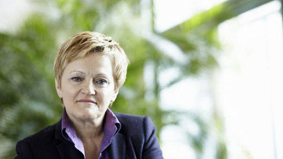 Die Grünen-Politikerin Renate Künast kritisiert Facebook.