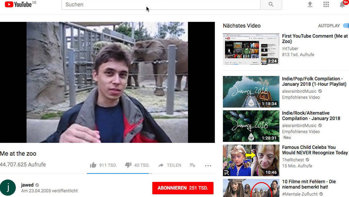Das erste Youtube-Video, Me at the Zoo, wurde am 23. April 2005 hochgeladen. Es ist das einzige von Nutzer Jawed, doch hat er 250.000 Abonnenten.