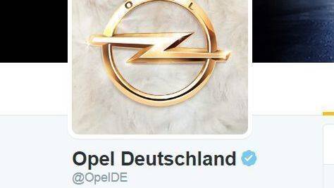 Laut Opel hat das Unternehmen im Zuge der der Aktion 18.000 Goldketten verkauft. Das Schmuckstück hat unter anderem das Twitter-Profilbild verziert.