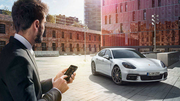 Porsche investiert in die digitale Transformation.