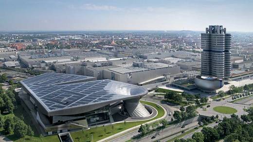 Am liebsten zu BMW: Konzernzentrale (r.) und BMW Welt in München.