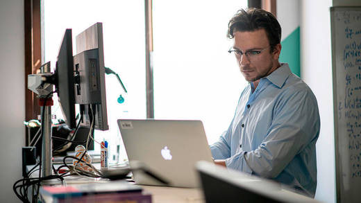 Florian Neukart, Computerwissenschaftler und Experte für künstliche Intelligenz und Quantencomputer bei Volkswagen.