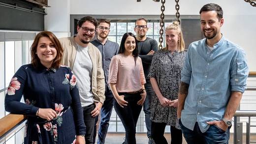Kreativ-Team bei Stagg & Friends (v.l.): Inna Merck, Christian Weeke, Pascal Jodocy, Hacer Kamis, Adone Kheirallah, Sonja Reddig, Jens Anlauf-Miura.