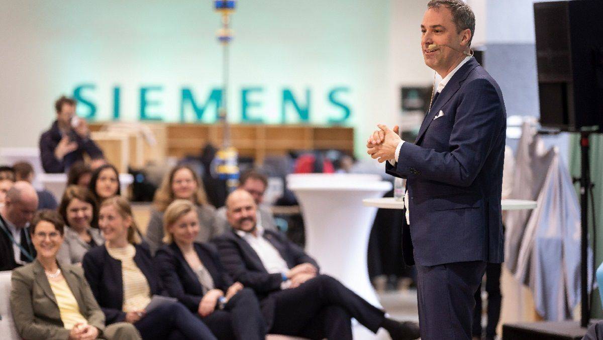 Im A32 Entrepreneur Forum Berlin bietet Siemens Startups Raum zum Arbeiten. Eröfnnet hat es vor wenigen tagen Vorstandsmitglied Cedrik Neike