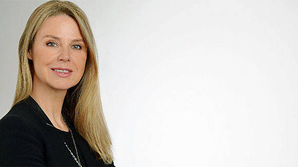 Kerstin Elsholz berichtet bei TV Smiles an CEO und Gründer Christian Heins