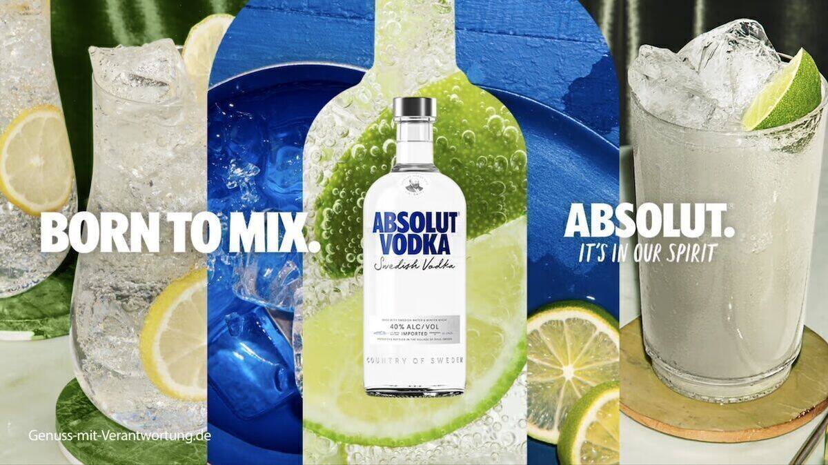 Die ikonische Absolut-Vodka-Flasche erhielt im September 2021 nach 42 Jahre ein Design-Update und ist jetzt noch minimalistischer.