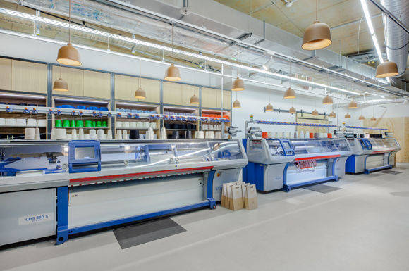 Adidas pop up store berlin online