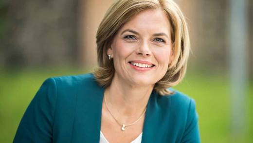 Bundesagrarministerin Julia Klöckner spricht sich für schärfere Tabak-Werbeverbote aus.