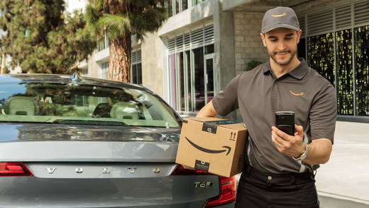 Amazon-Pakete landen zukünftig im Volvo-Kofferraum.