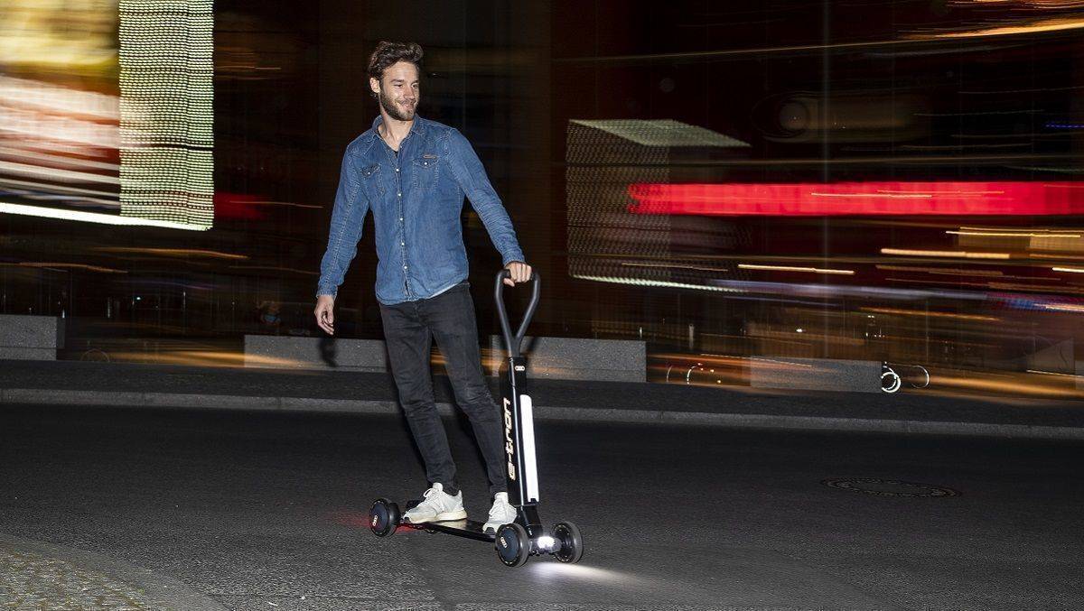 Audis E-Roller in Aktion.