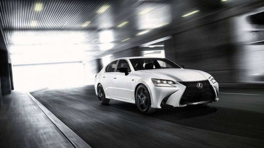 Lexus investierte im April noch am meisten in TV-Werbung.