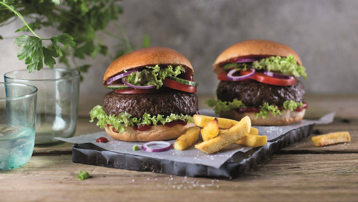 Veganer Hype aus den USA: Den Beyond Meat Burger gibt es ab Ende Mai für 4,99 Euro bei Lidl. 