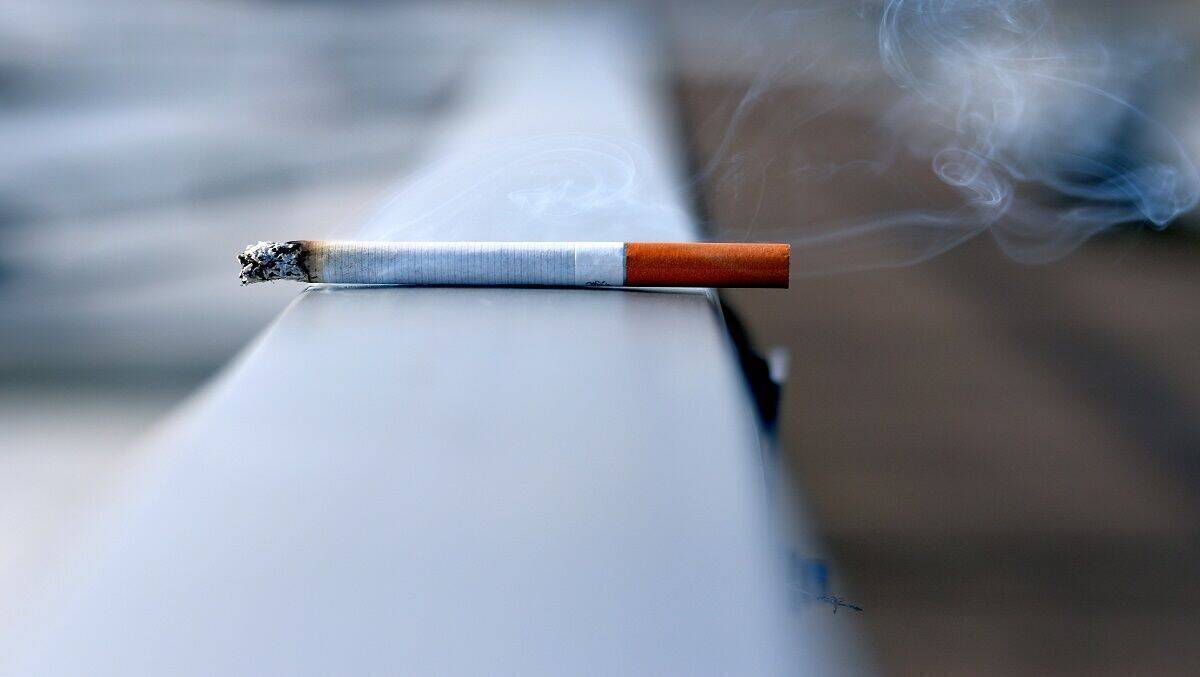 Mediziner fordern seit langem auch in Deutschland weitere Verbote, um vor allem junge Leute vor dem Einstieg ins Rauchen zu schützen.