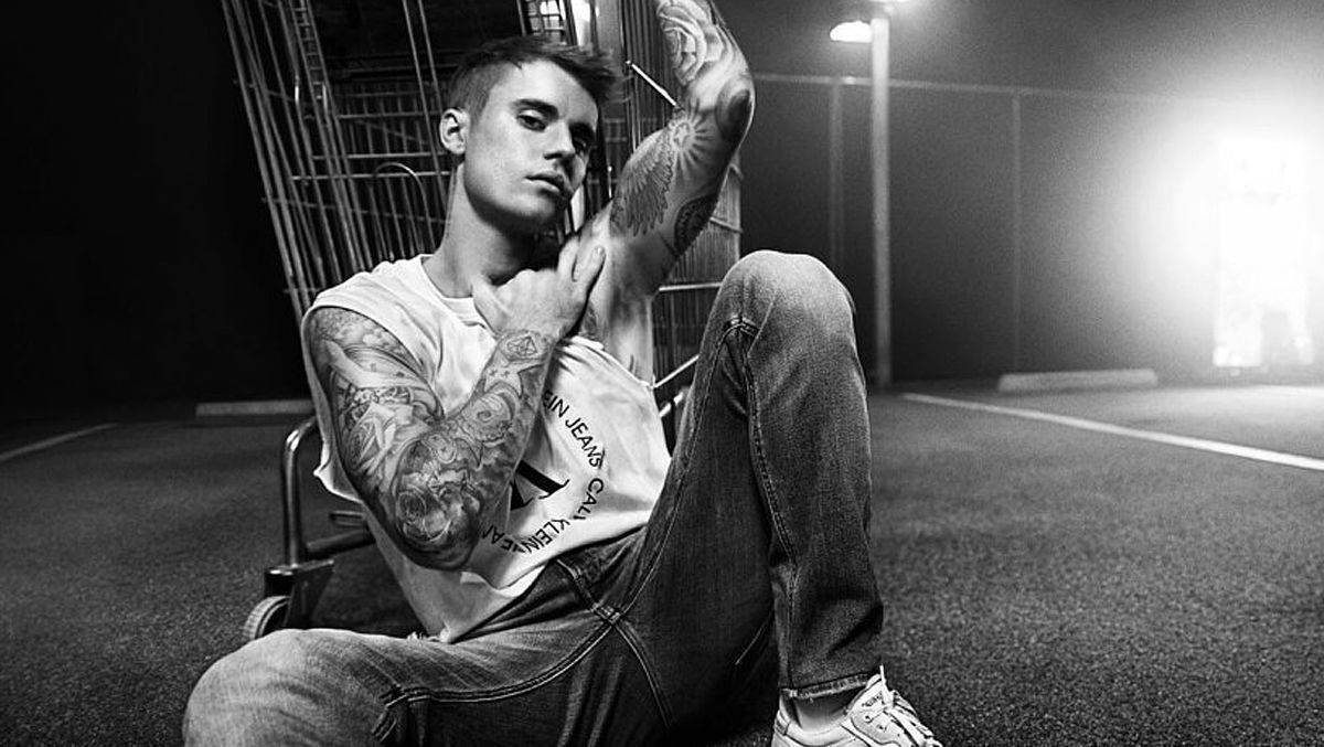 Justin Bieber posiert in der neuen Calvin-Klein-Kampagne.