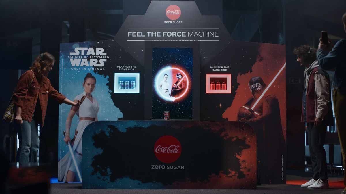 Die "Feel The Force Machine" ermöglicht es zwei Spielern, sich in einem mentalen Kraftakt zu messen.