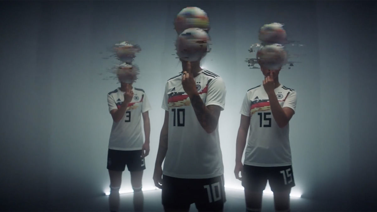 Commerzbank Spielt Mit Den Dfb Frauen W V
