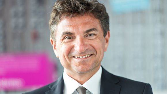  Der oberste Telekom-Mann für den Service wird T-Systems-Manager Ferri Abolhassan.