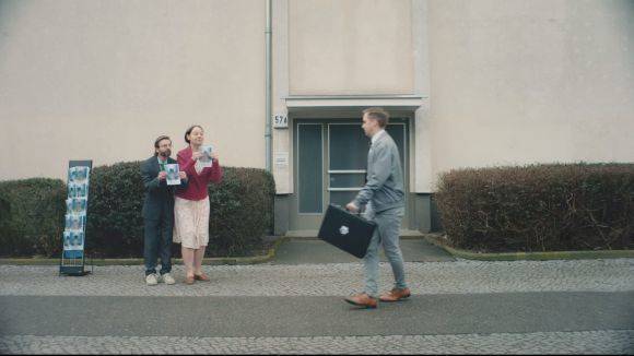 "I Was Made For Lovin' You": Auch im neuen Deezer-Spot nervt ein Ohrwurm.
