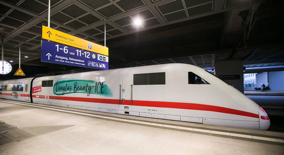 Jungfernfahrt von Hamburg nach Berlin: Beauty-ICE von Douglas und der Deutschen Bahn.
