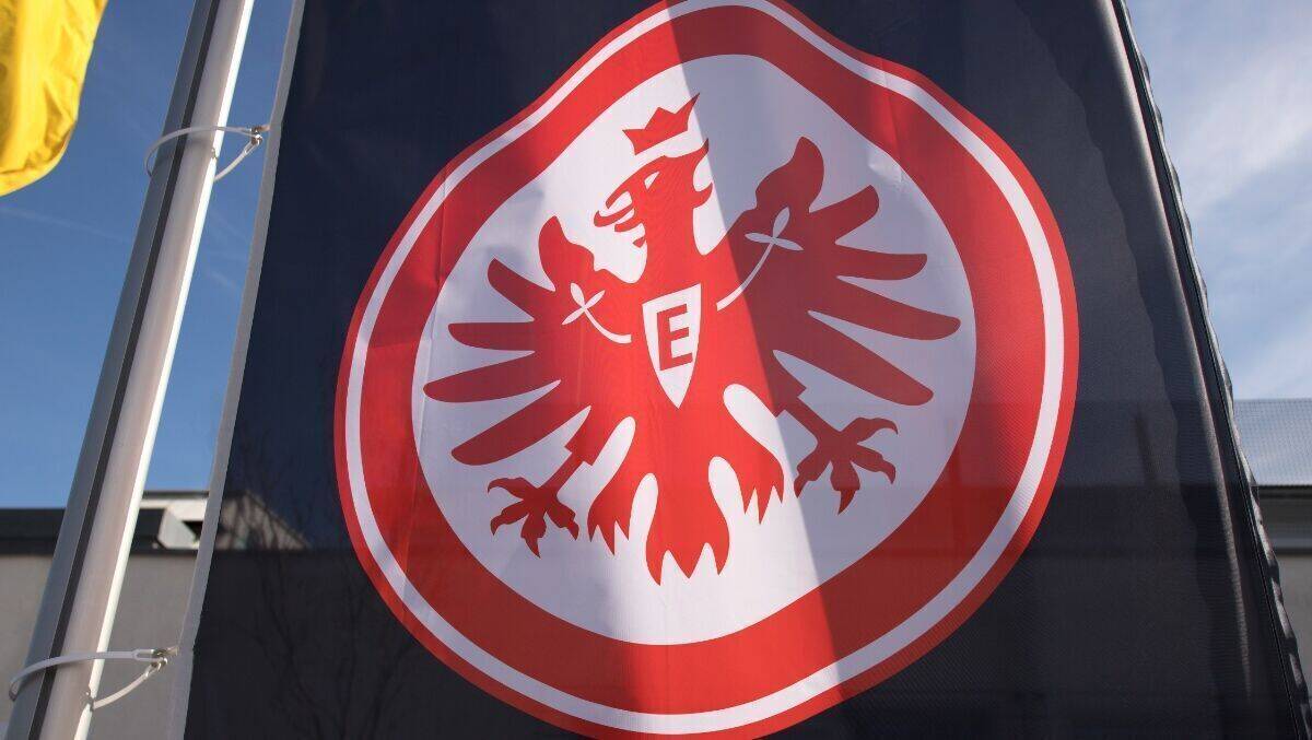 Eintracht Frankfurt kündigt Sponsorenvertrag mit Kaspersky.