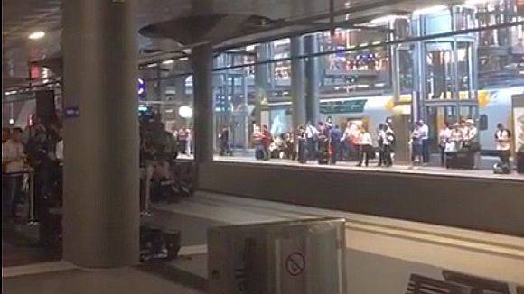 Panne via Facebook Life: Der neue Zug der DB hat Verspätung.