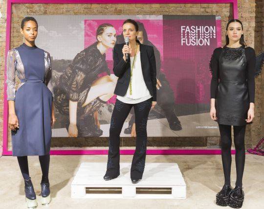 Antje Hundhausen (Mitte) präsentiert in Berlin die Initiative Fashion Fusion