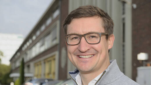 Dr. Christian Weingärtner hat einen Doktortitel in Wirtschaftswissenschaften und einen Master-Abschluss in Technologie und Management.