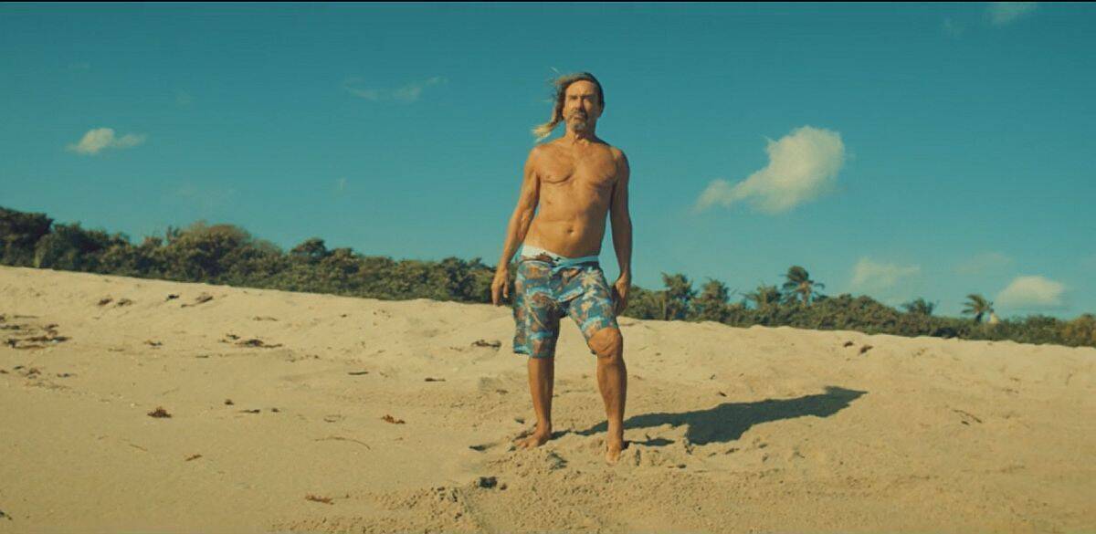 Szene aus der On-The-Beach-Kampagne mit Iggy Pop.