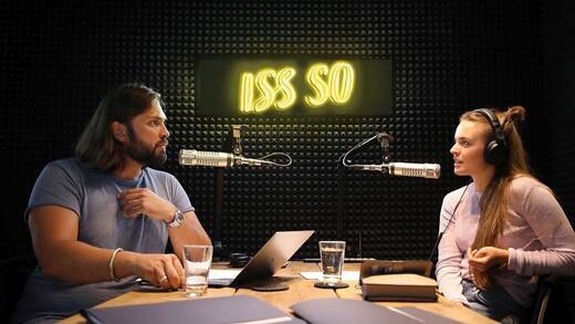 Achim Sam und Julia Rohrmoser im Talk für den neuen Edeka-Podcast.