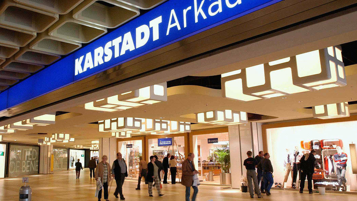 Bisher ist Karstadt vor allem für seine Warenhäuser bekannt. Nicht aber für E-Commerce.