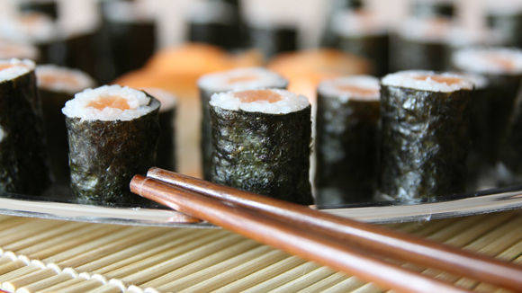Sushi kostet einen Euro Strafe - wenn davon zuviel bestellt wurde.