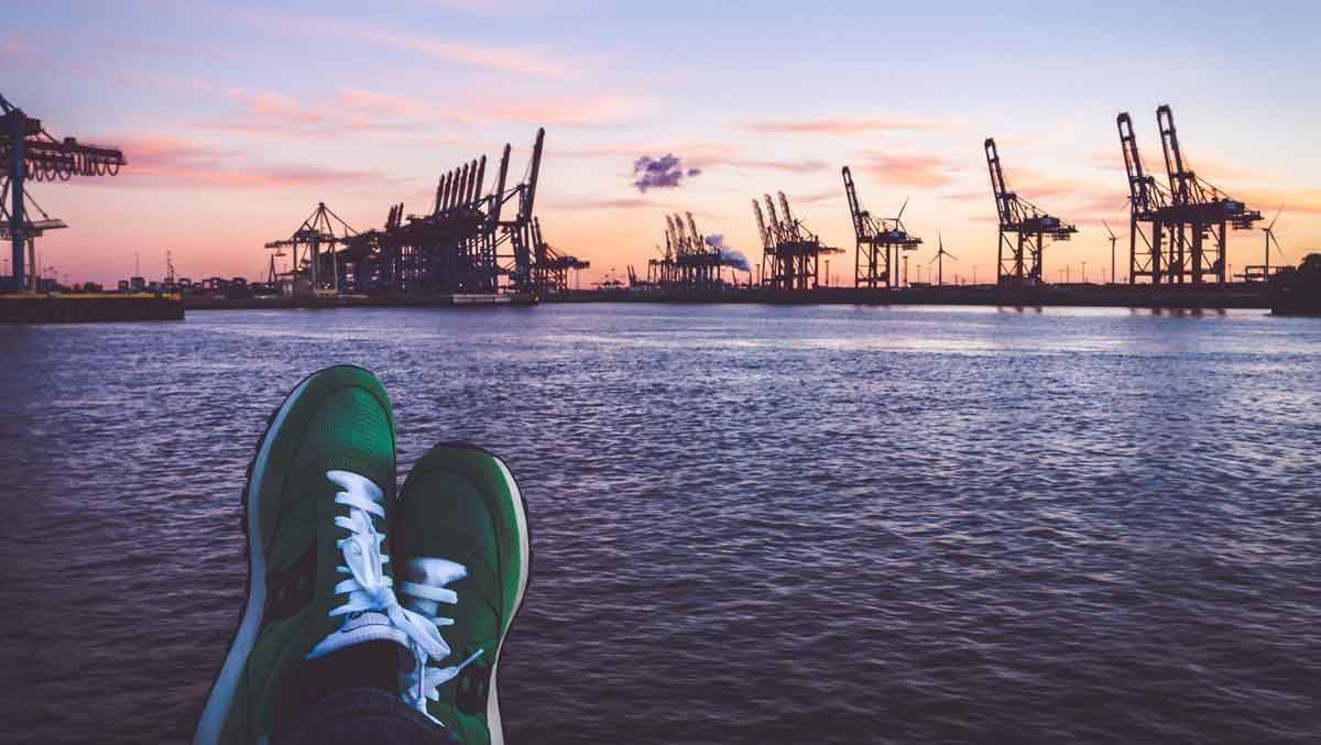 Saucony run your world outlet