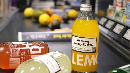 Warnung im Zigarettenschachtel-Stil: die unterzuckerte Lemonaid.