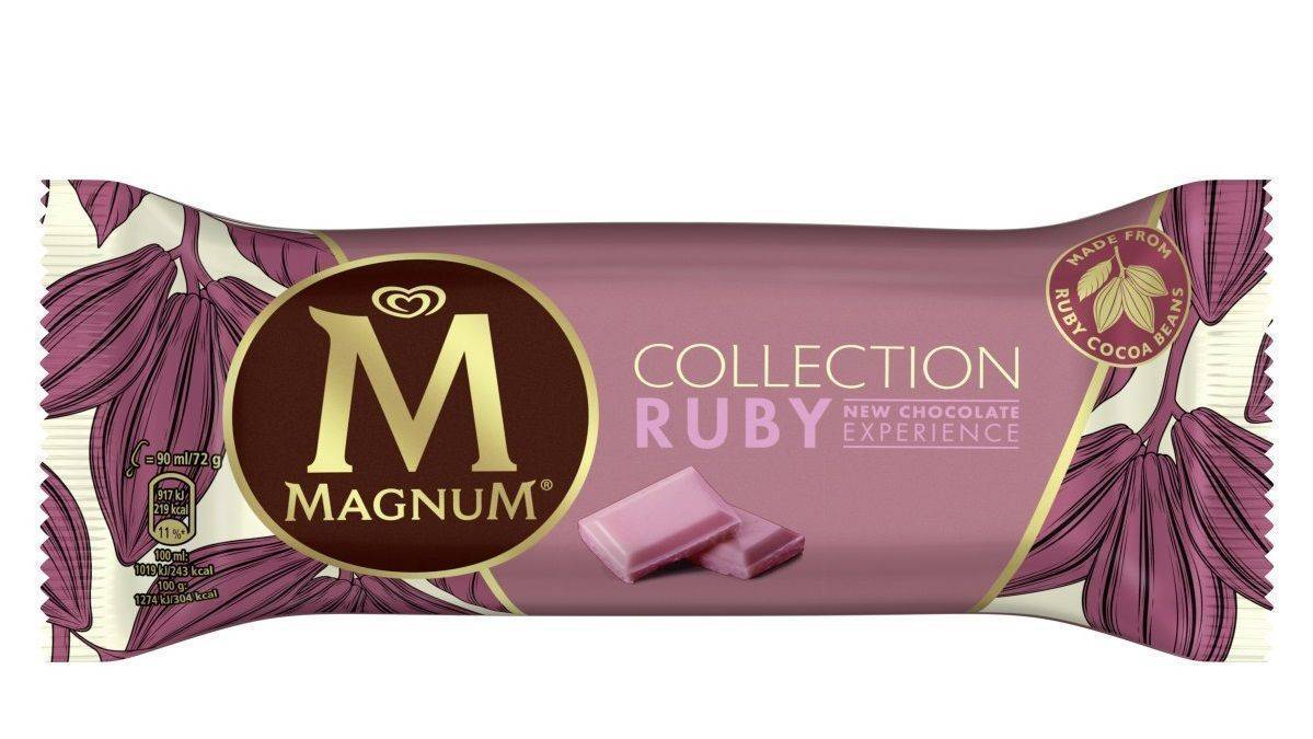 Magnum Ruby ist das erste Eis, das mit Ruby-Schokoladen überzogen ist.