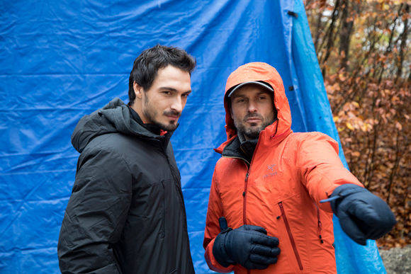 Mats Hummels und Regisseur Simon Verhoeven. (Foto: Apple Music 2016)