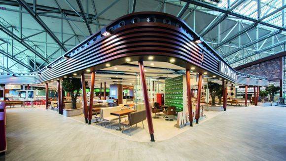 Das "Restaurant der Zukunft" von McDonald's am Frankfurter Flughafen