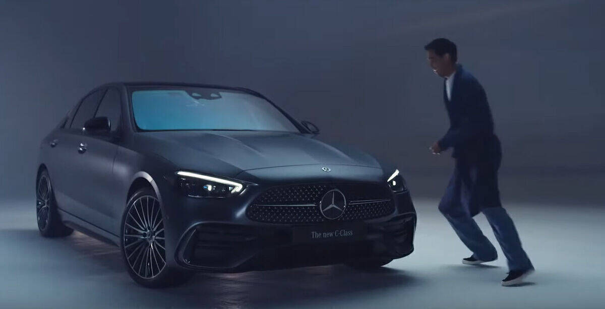 Zach King, Meister der digitalen Illusion, entdeckt in der YouTube-Präsentation von Mercedes-Benz die neue C-Klasse.
